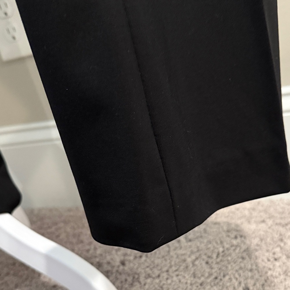Theory Black Women's black suit with pants size 2 - Picture 6 of 8